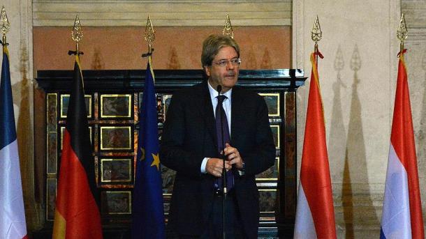 Hat állam külügyminiszter találkozott Rómában