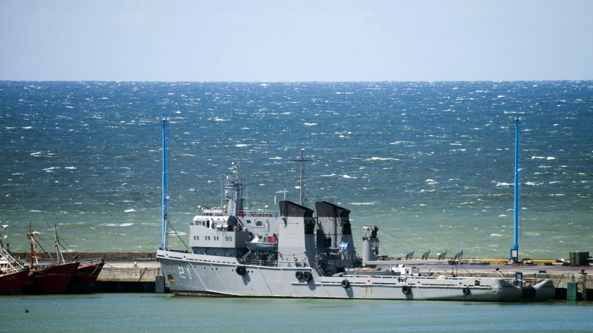 Macri mantendrá búsqueda del submarino mientras crecen críticas a la Armada argentina