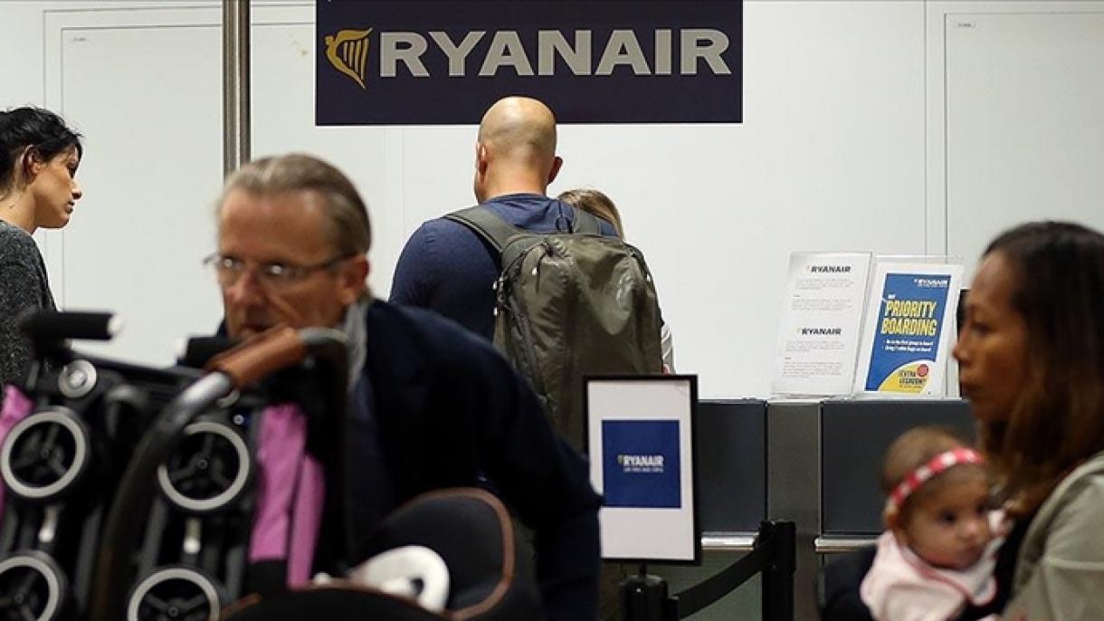 Több mint 100 járatot törölt a Ryanair fapados légitársaság