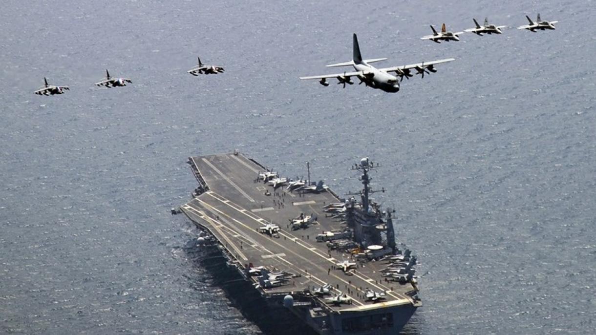 Os aviões de combate dos EUA voam sobre a península coreana