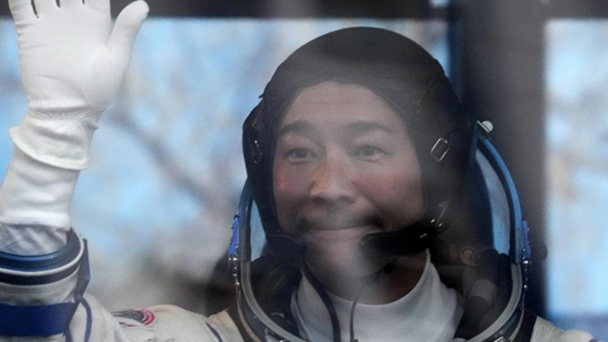 Most a Mariana-árokba akar lemenni a milliárdos japán űrhajós