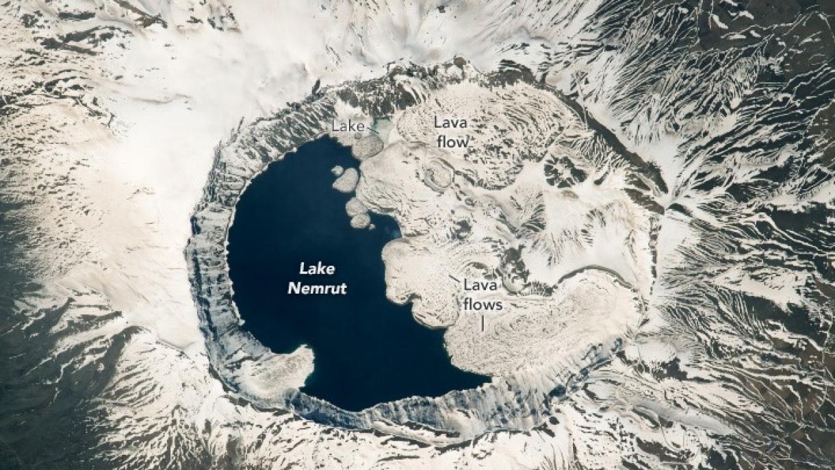 NASA-nın astronavtları kosmosdan Nəmrud krater gölünün şəklini çəkiblər