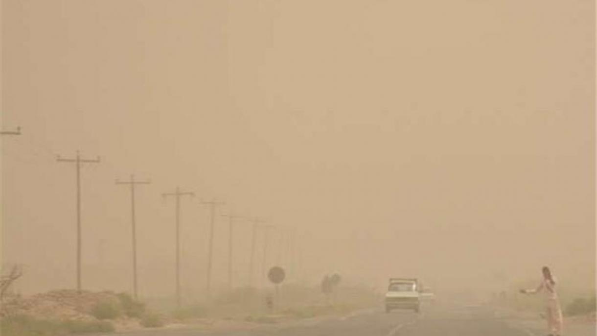 وقوع توفان گرد و خاک در استان سیستان و بلوچستان