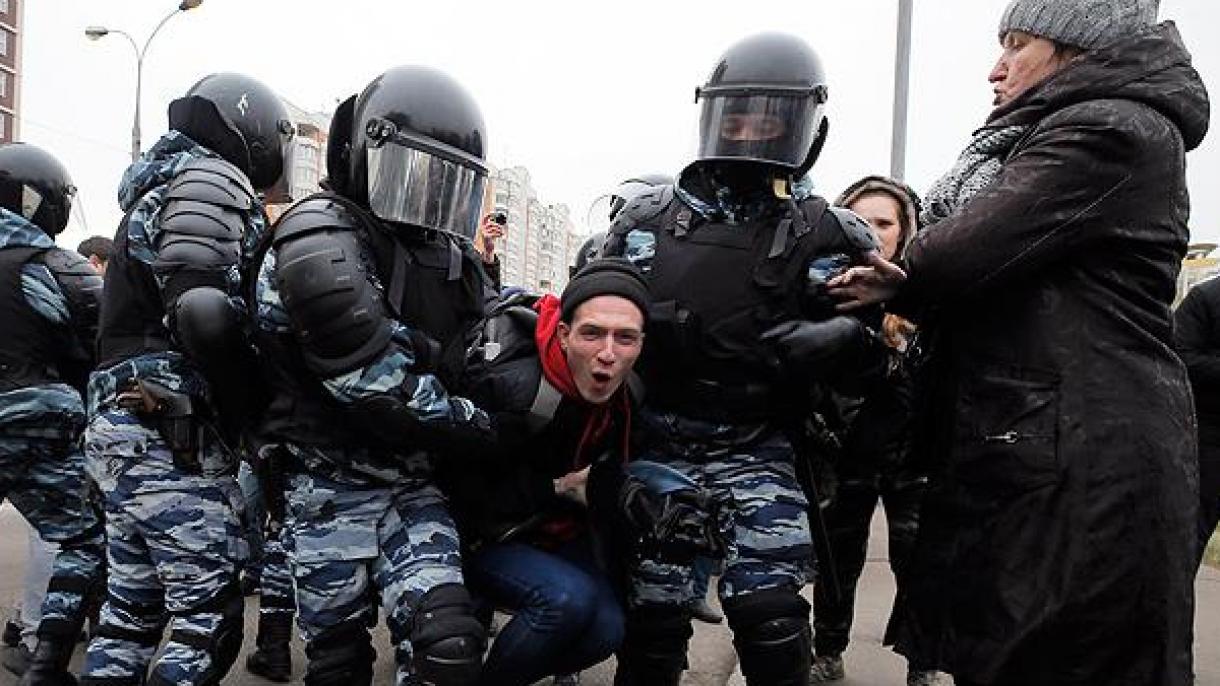 Арест на радикални привърженици в Москва...