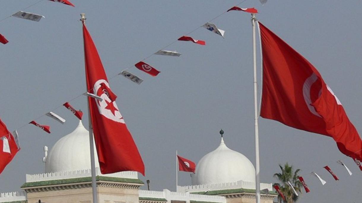 Туниста екі министр міндеттен алынды