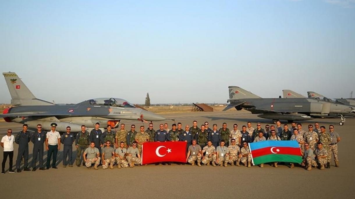 رزمایش مشترک ترکیه و آذربایجان با عنوان "عقاب تورآز 2022"