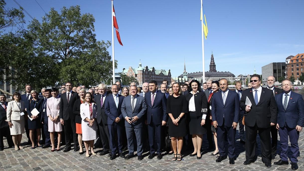 Çavuşoglu expresa apoyo de Turquía al proceso reformista en Ucrania