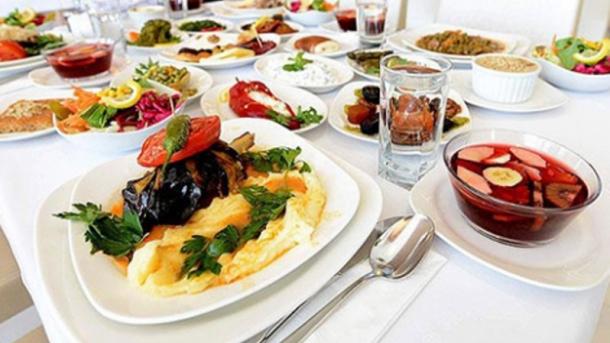 ¿Cómo debemos alimentarnos en el mes de Ramadán, qué debemos consumir?