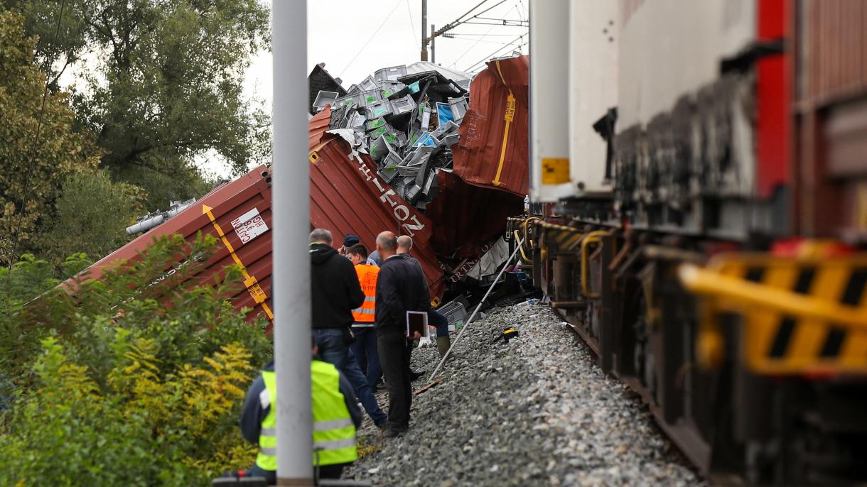 کروشیا میں 2 ٹرینوں کے تصادم میں ابتدائی معلومات کے مطابق 3 افراد ہلاک