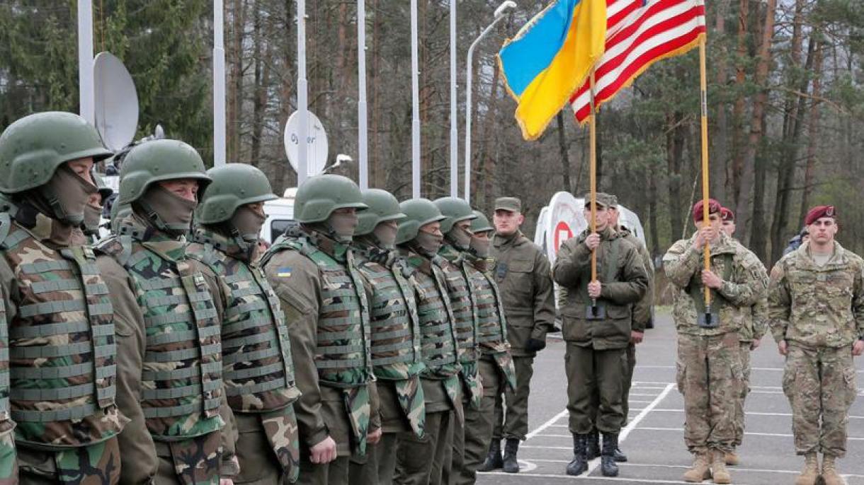 Több száz millió dolláros katonai segélyt ad Ukrajnának Washington