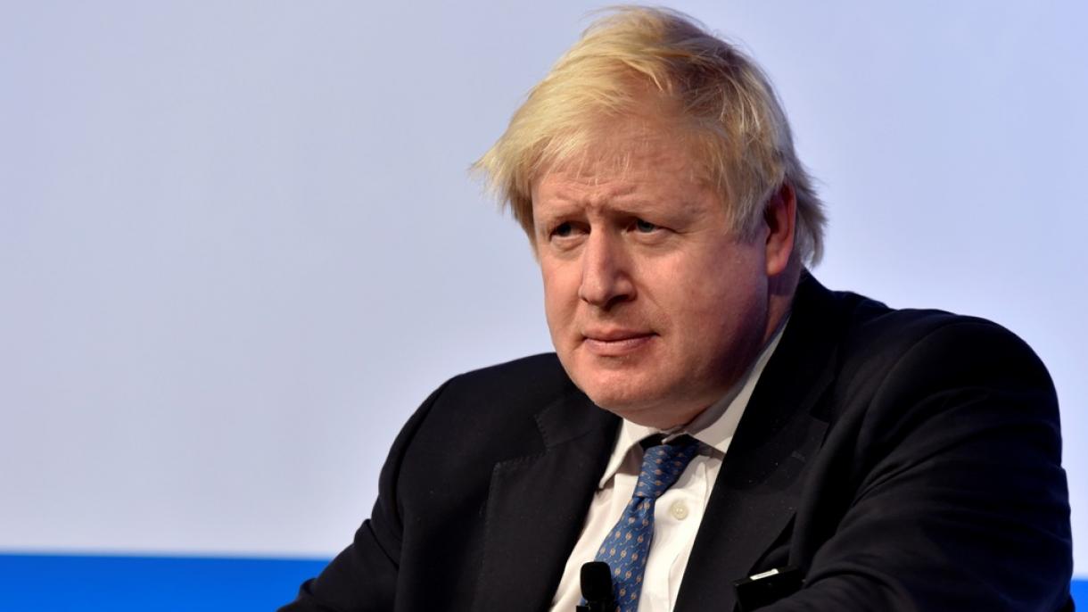 Boris Johnson bekérette az orosz és az iráni nagykövetet