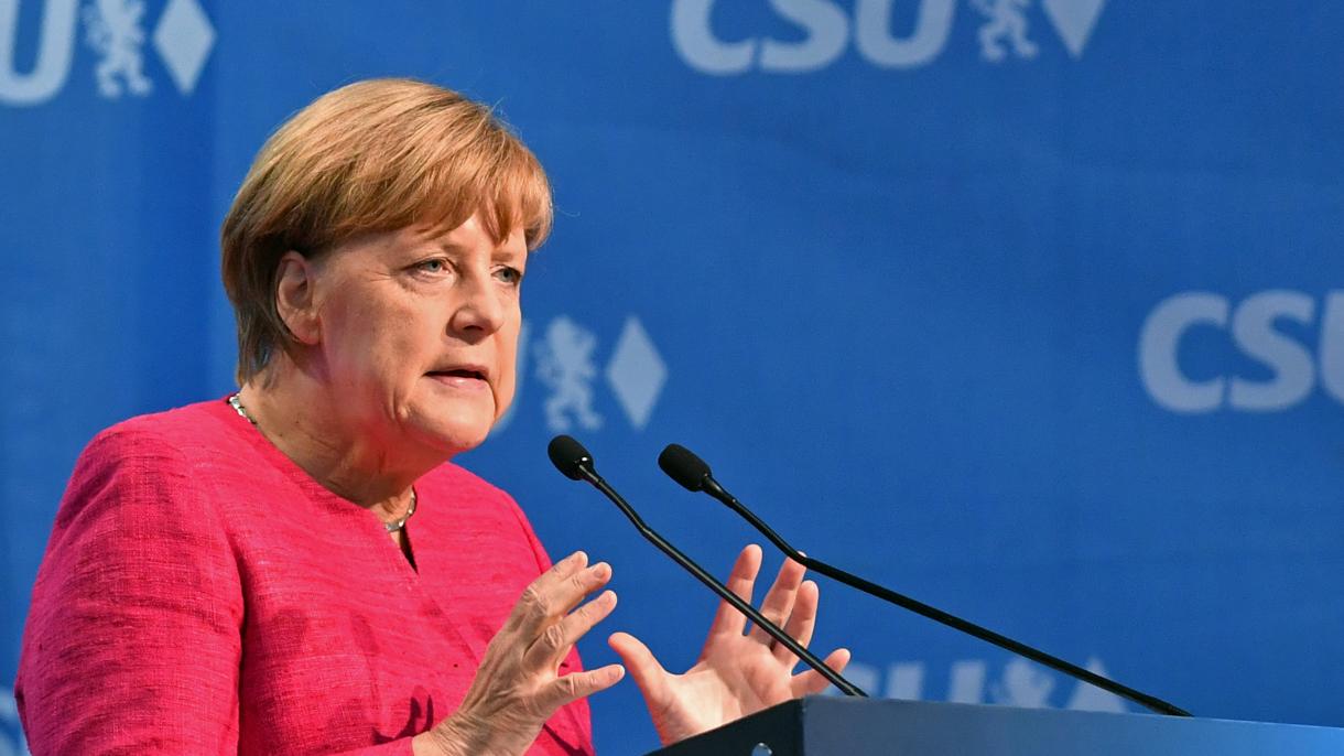 Merkel considera la posibilidad de convocar elecciones anticipadas