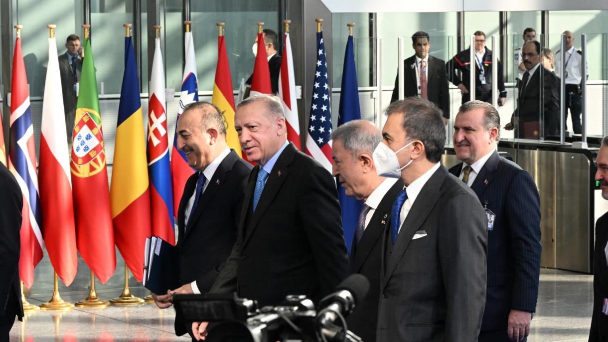 Erdoğan Brüsszelbe utazott a NATO-csúcs alkalmából