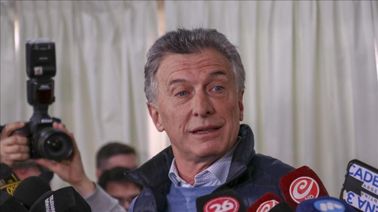 Macri prepara um pacote de medidas económicas após a sua derrota nas eleições