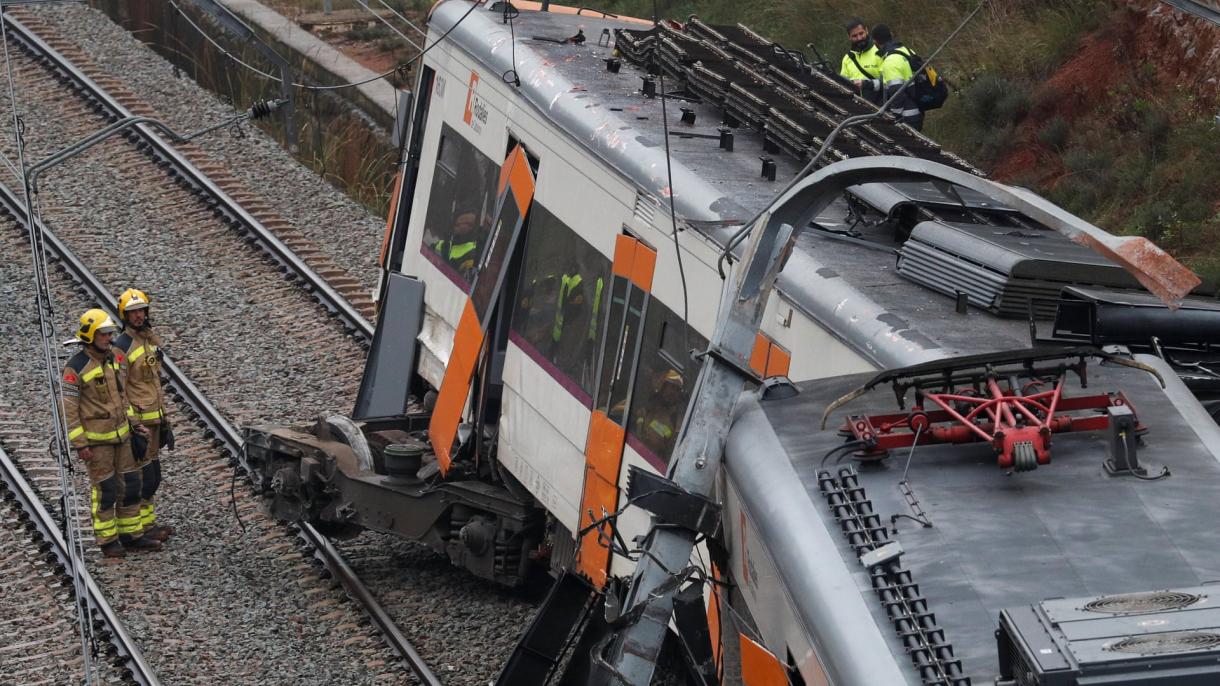 Descarrilamento de um comboio em Vacarisses faz um morto e 6 feridos
