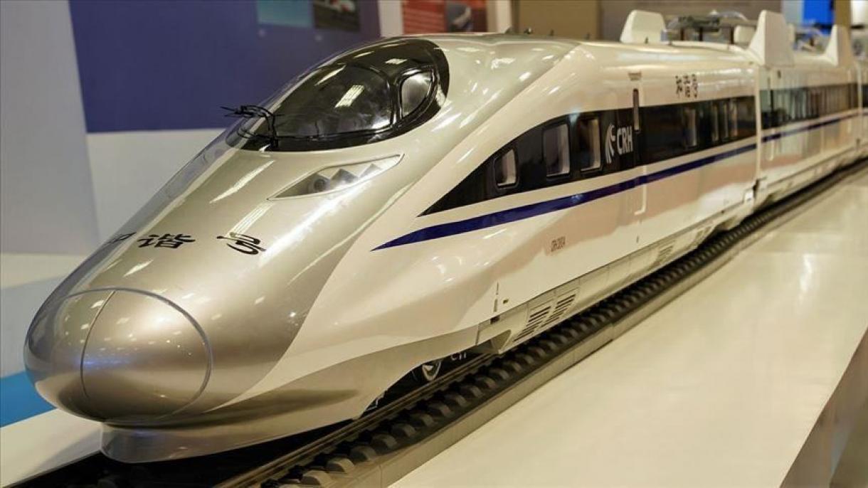 رونمایی چین از نمونه آزمایشی قطار فوق سریع جدیدش