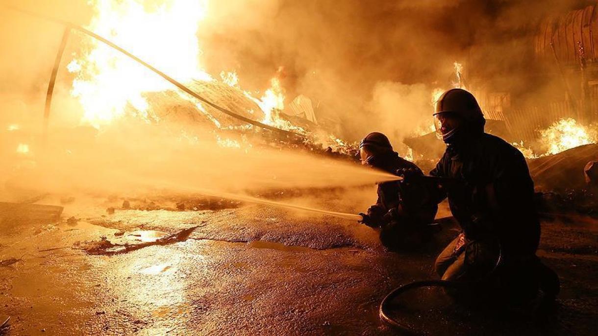 Φωτιά σε διυλιστήριο του Μεξικού