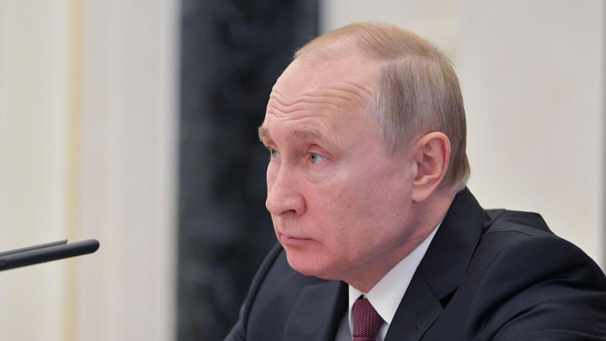 Putyin aláírta az orosz internet stabil működtetéséről szóló törvényt