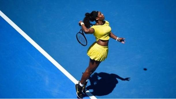 Serena Williams sigue firme en la cima del ranking mundial