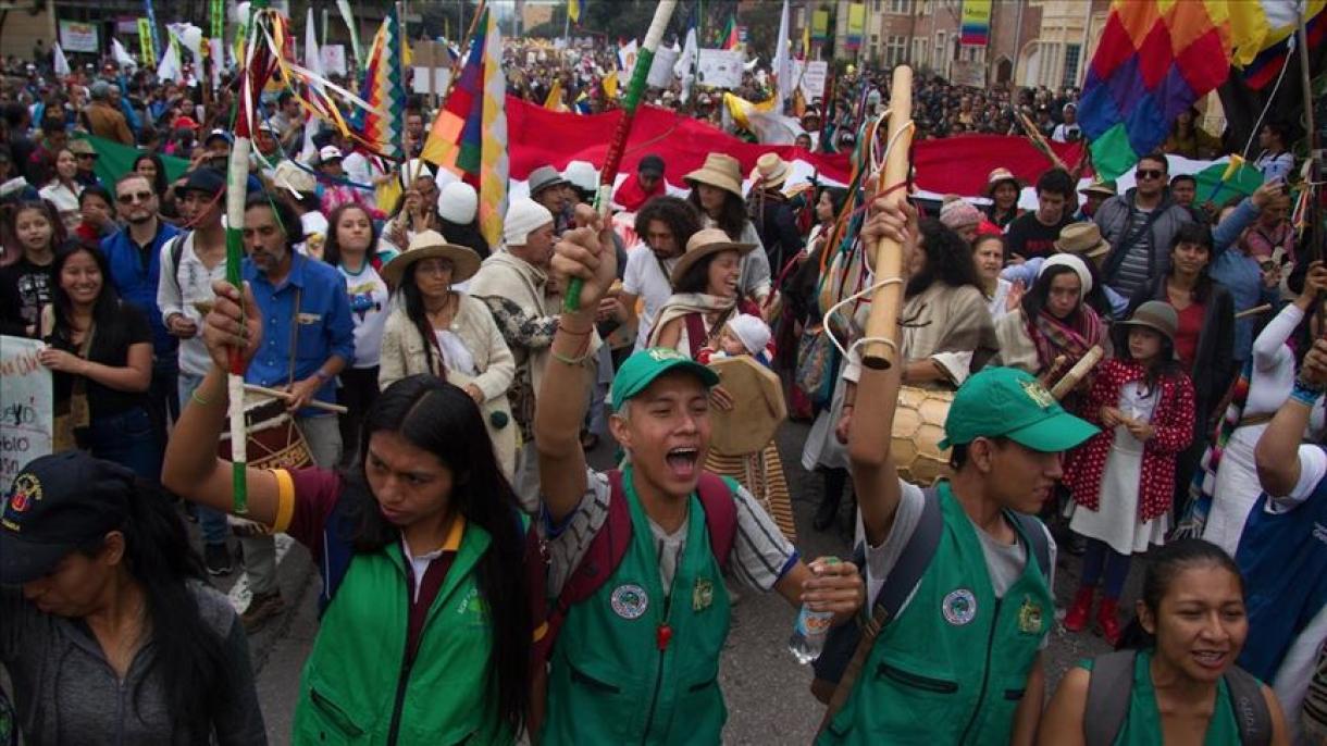 Kolumbiyada davam edən etiraz aksiyalarında ölənlərin sayı artır