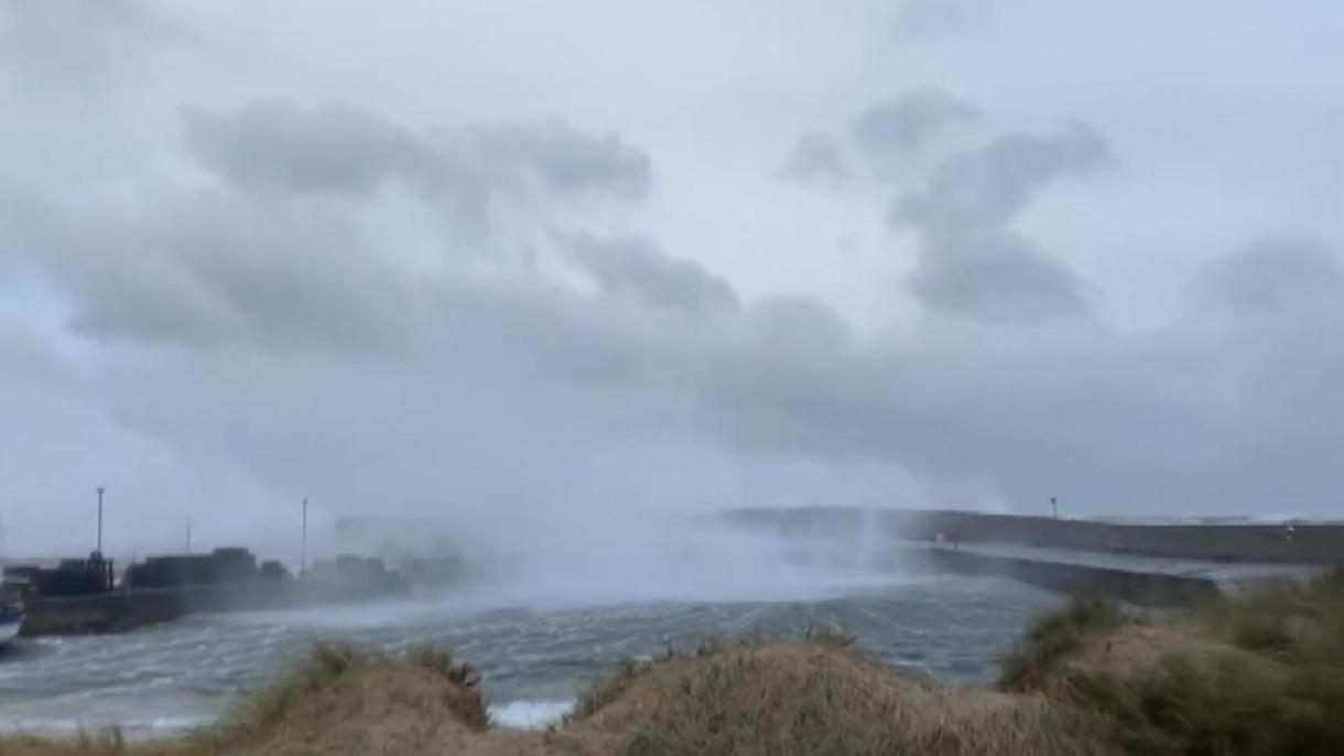 Шотландия менен Түндүк Ирландияда  "Арвен" бороону болду