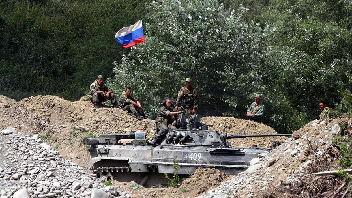 美国主导的反达伊沙联军攻打俄制坦克
