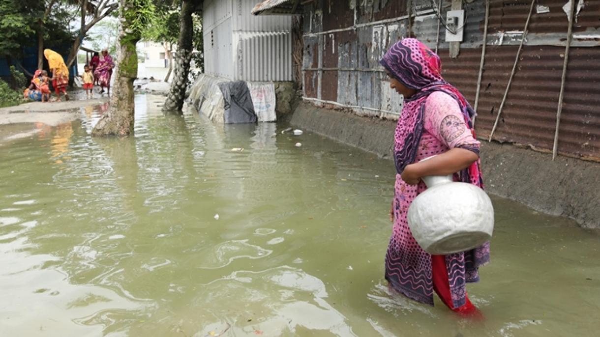 Bangladeşta 700 meñ keşe awır xäldä qaldı