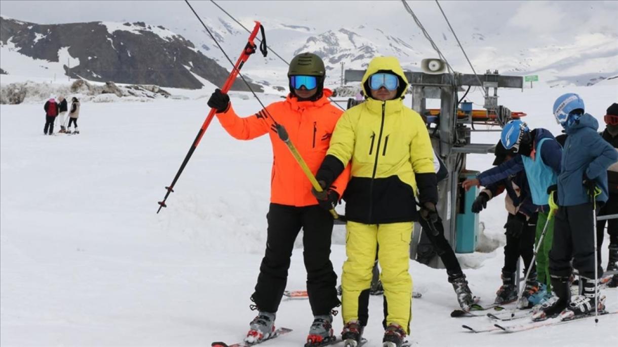 مرکز اسکی ساری‌کامیش میزبان گردشگران ایرانی