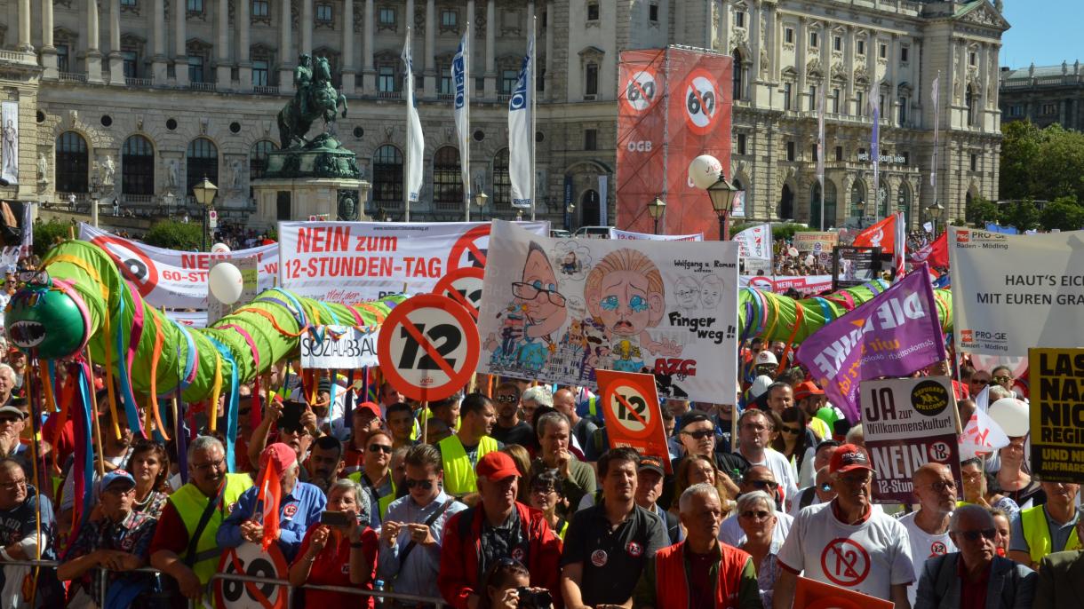 Protestan en Austria contra jornada de 12 horas