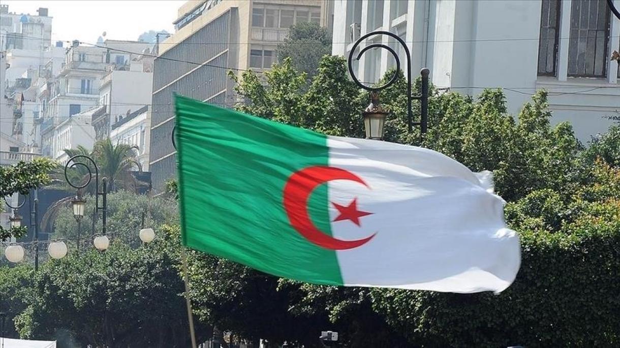 الجزایر به هتک حرمت قرآن کریم در هلند واکنش نشان داد