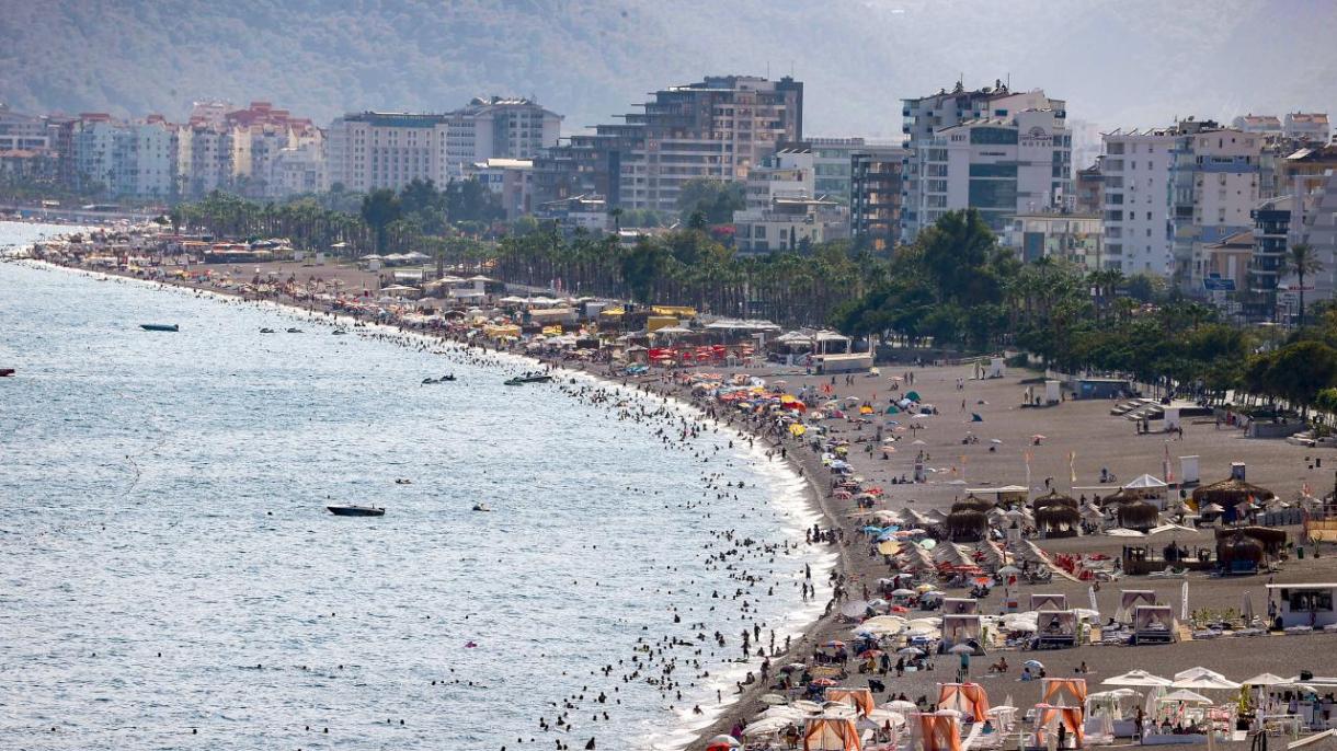 Antaliyada dunyoning turli burchaklaridan kelgan bemorlar davolanmoqda.