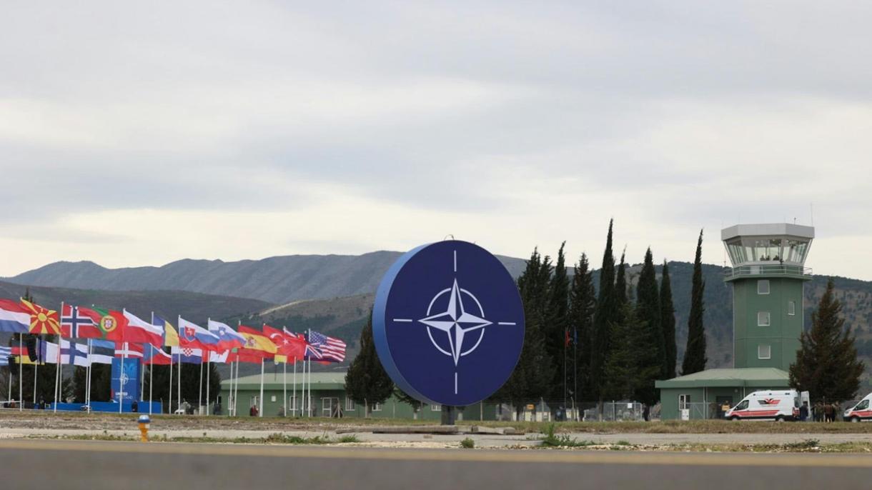 Arnavutluk_Kuçove NATO Taktik Hava Üssü.jpg