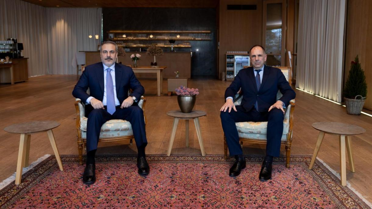 Fidan ha incontrato il ministro degli Esteri greco Yorgos Yerapetritis in Germania