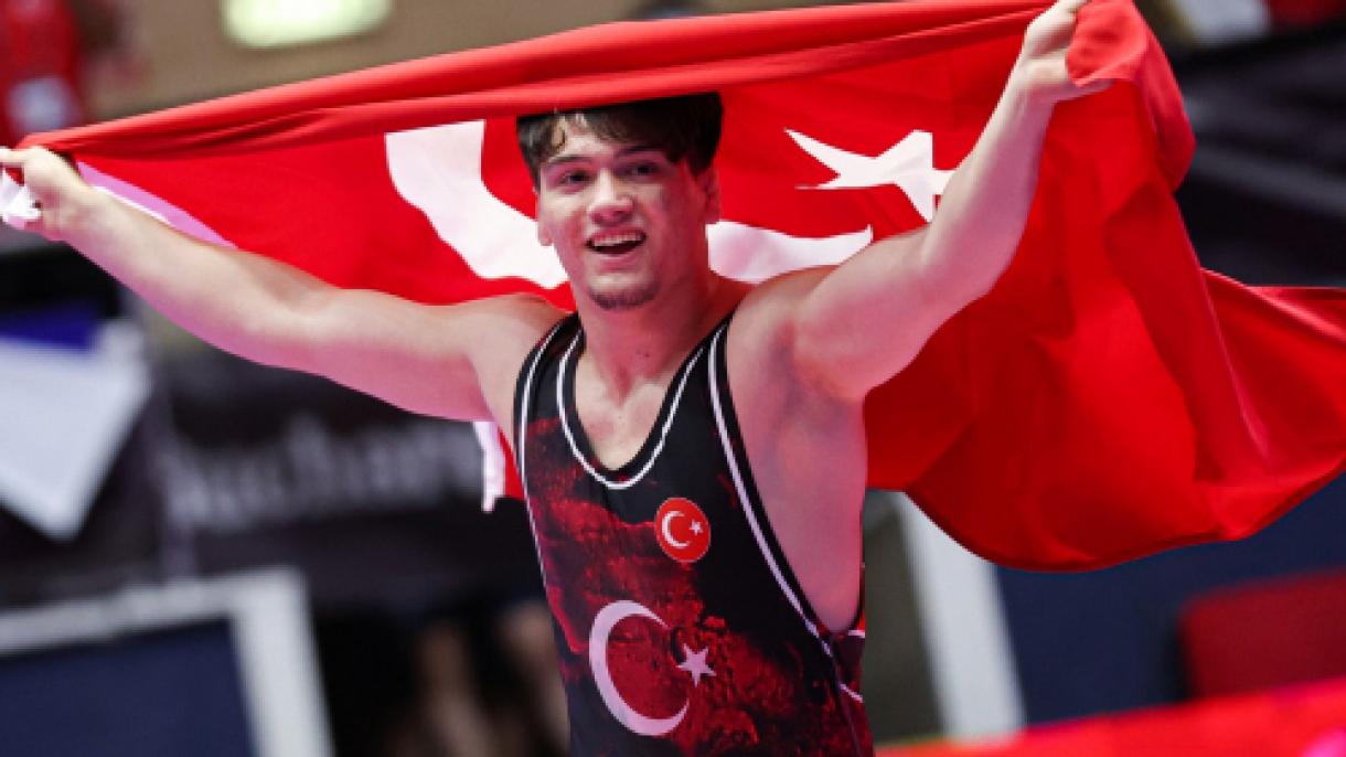 Turkiya milliy kurashchisi Ibrohim O'zdemir oltin medal sohibi bo'ldi