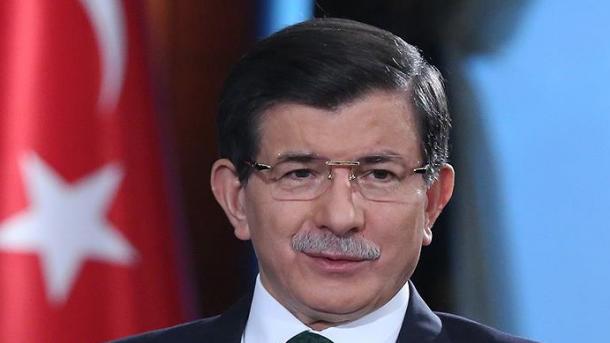 Davutoğlu nem jelölteti magát a pártelnöki címre