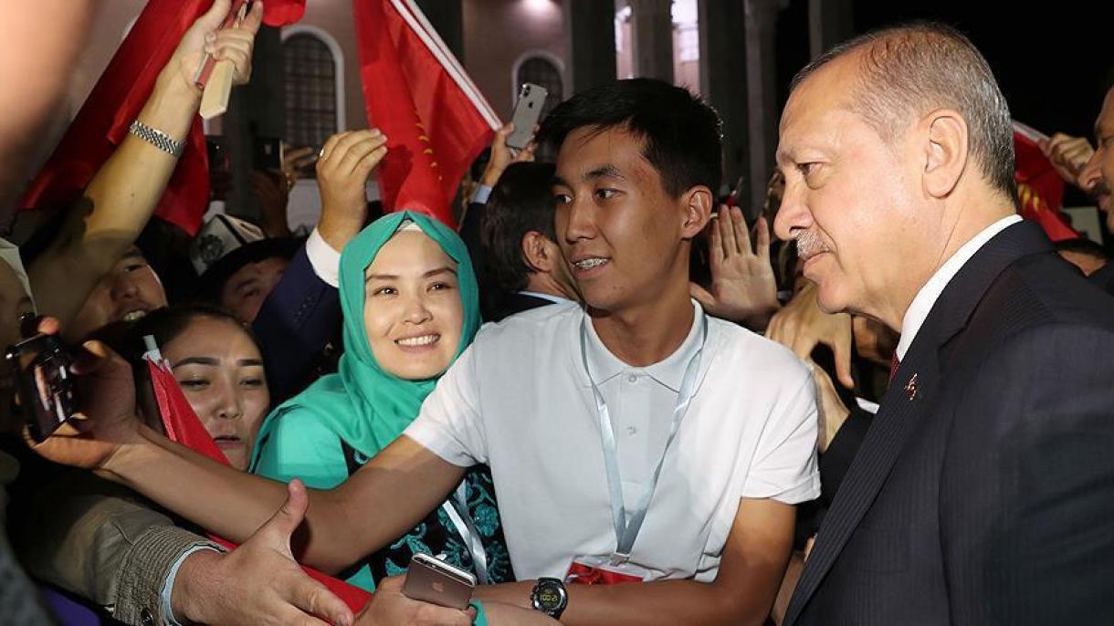 استقبال گرم مردم از اردوغان در قرقیزستان
