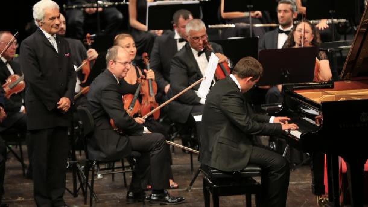 Festival Internacional de Piano de Antália continua com todo o seu esplendor