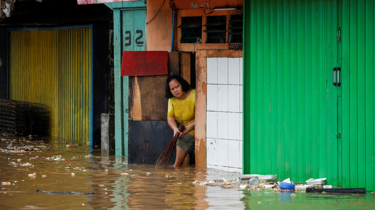 印尼暴雨淹没数千房屋