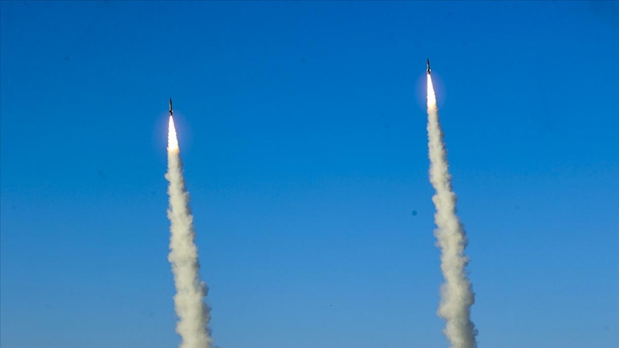 韩美两国向日本海方向发射8枚弹道导弹