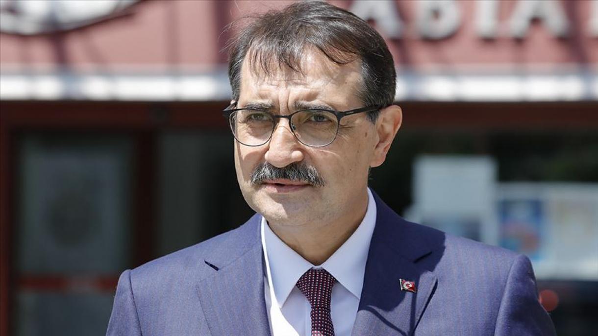 Ministr Dönmez: "Oruç Reis gämisi deňizlerimiziň rentgenini çekýär" diýdi