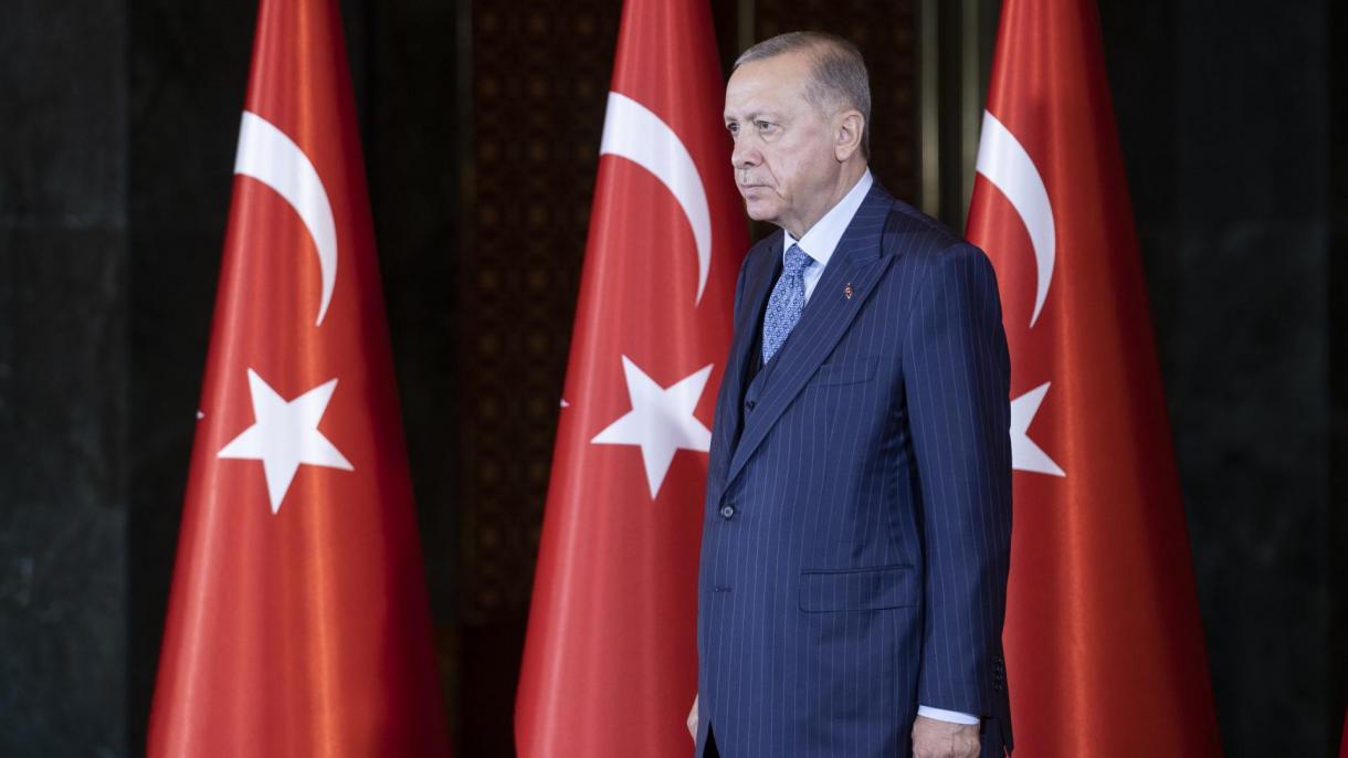 Erdoğan e' a Samarcanda per il 9° vertice dell'Organizzazione degli Stati turchi