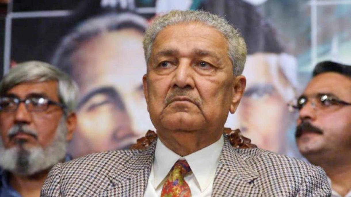 معروف ایٹمی سائنس دان عبدالقدیر خان انتقال کر گئے
