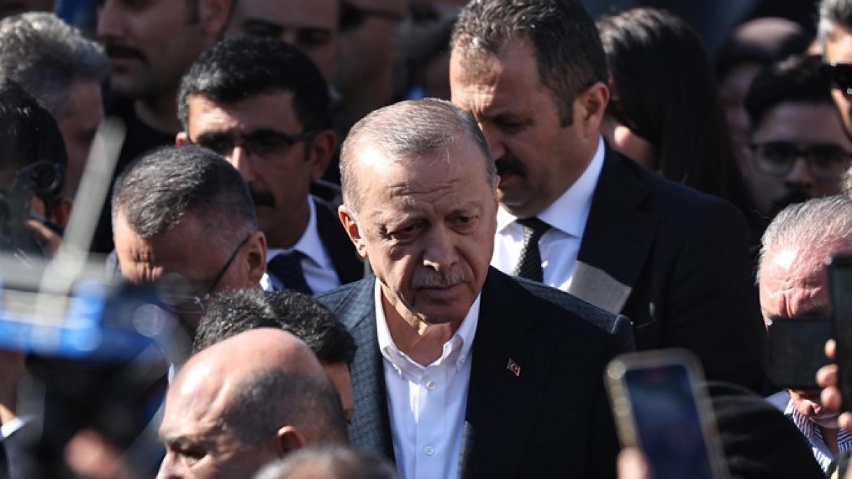 Erdogan visita la miniera di carbone per dirigere i soccorsi