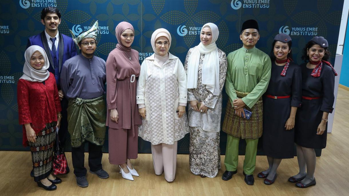 Primeira-dama inaugura o Centro de Cultura Turca YEE em Kuala Lumpur