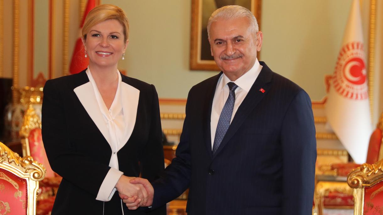 Presidentja kroate viziton Kuvendin e Madh Popullor të Turqisë