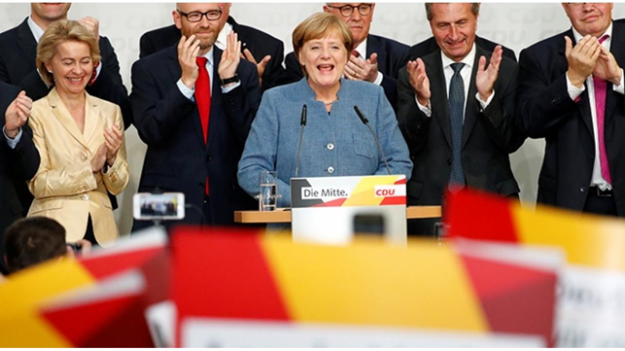 Четвърта победа за Меркел...