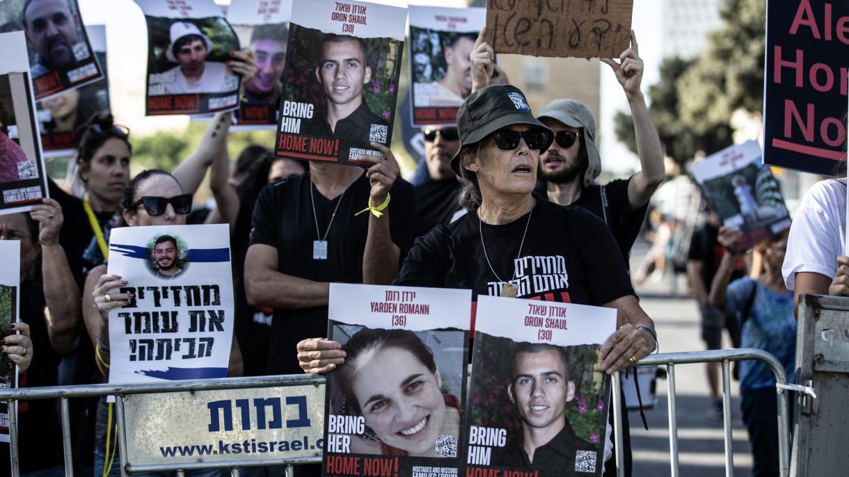 被加沙劫为人质的以色列人家属抗议以色列政府