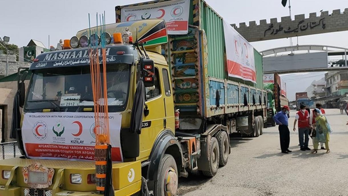 دو کامیون حامل کمکهای انسانی از ترکیه به افغانستان ارسال شد