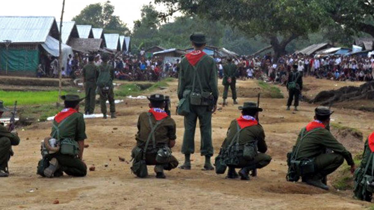 Tüzet nyitott a mianmari rendőrség buddhista tüntetőkre