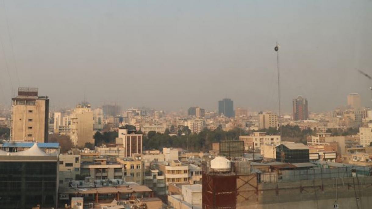 مدارس استان تهران به دلیل آلودگی هوا تعطیل شد